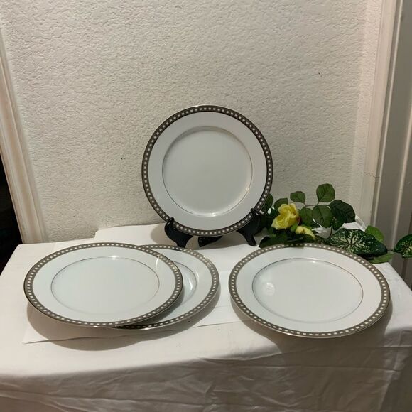 COPY - Mikasa Fine China Platinum Symmetry 10 3/4 “ Set of 4 Dinner  Plate L562… - Picture 1 of 13